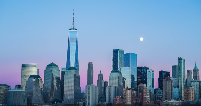 Which Toca Boca accessory would you choose to personalize your bedroom?